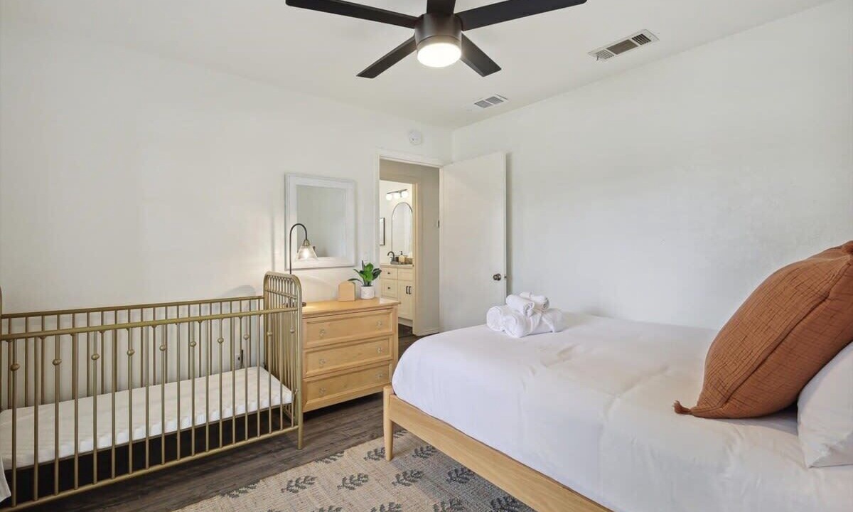 Photo of Bedroom in Allen
