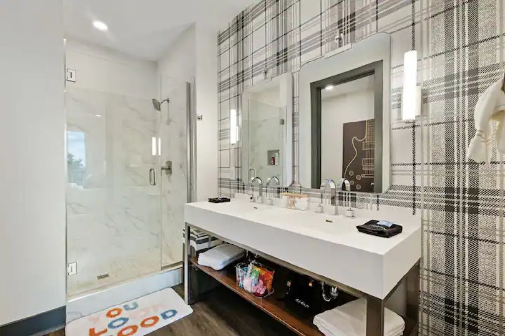 Photo of Bathroom in Rolling Mill Hill