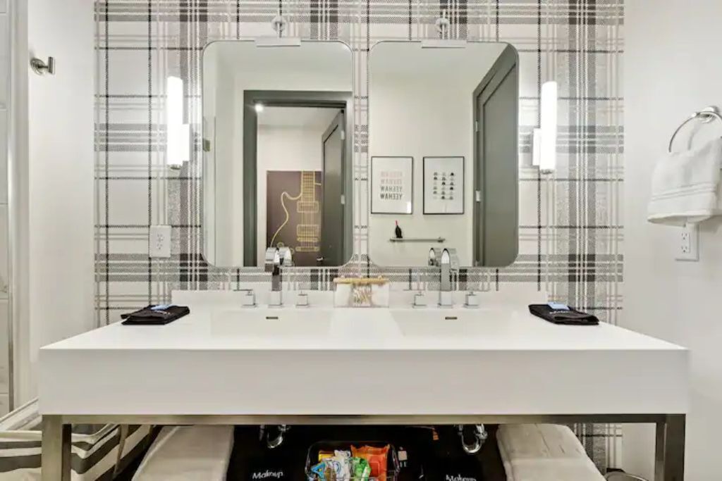 Photo of Bathroom in Rolling Mill Hill