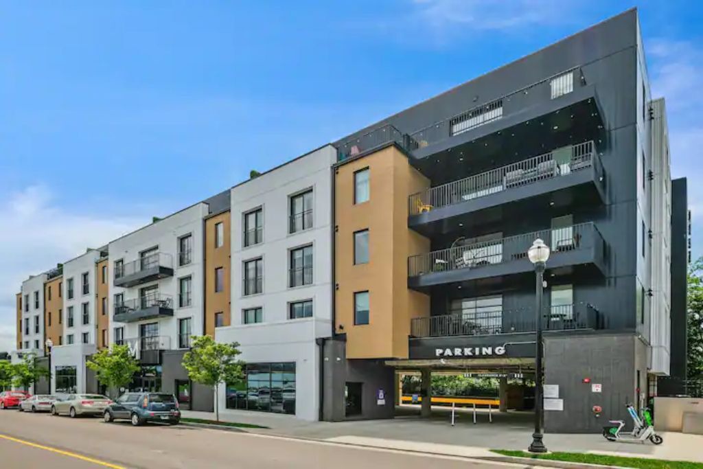 Photo of Outdoor in Rolling Mill Hill