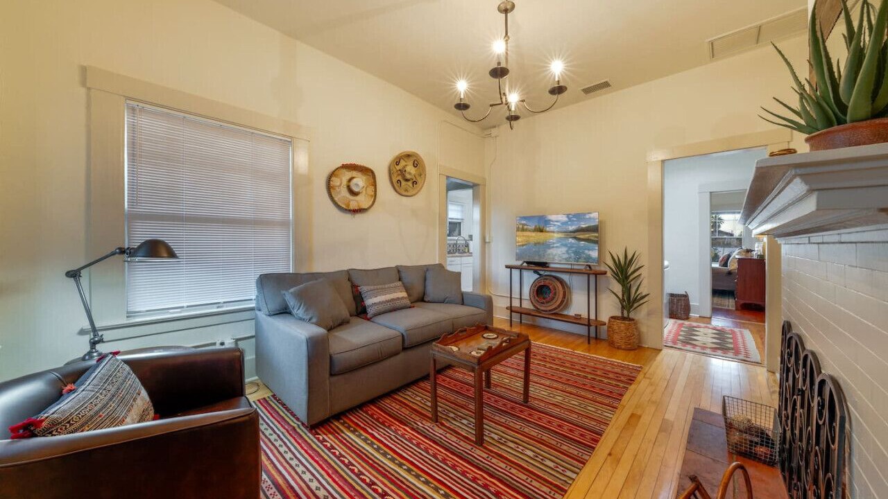 Photo of Bedroom in West University