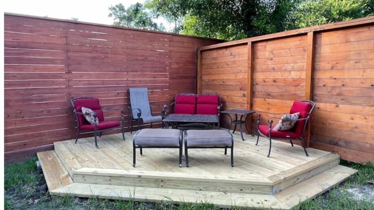 Photo of Outdoor in Riverside Terrace