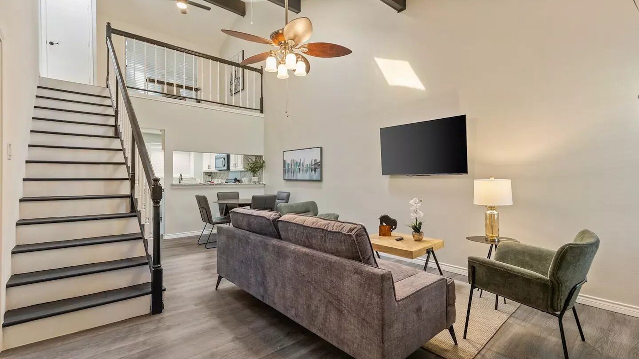 Photo of Livingroom in South Arlington