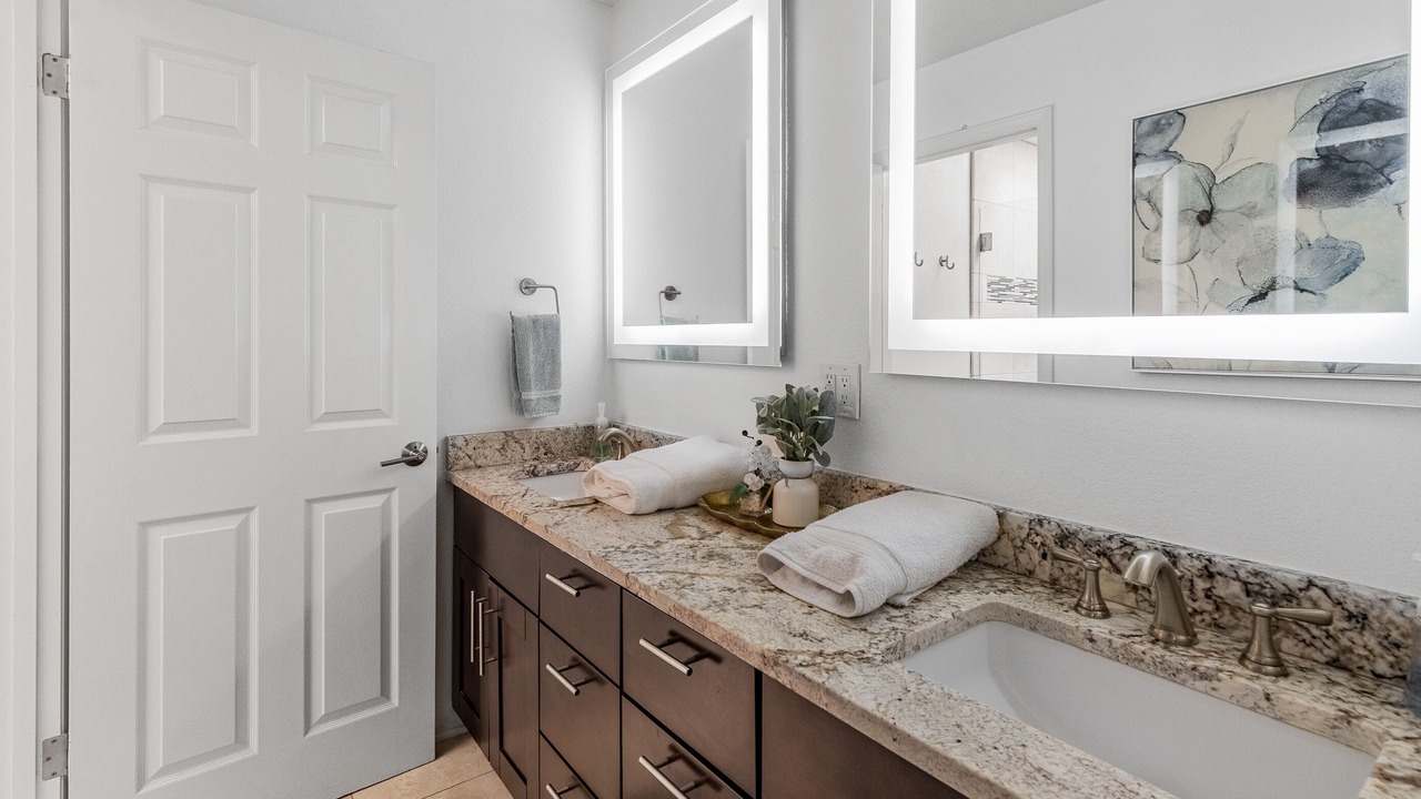 Photo of Bathroom in Biltmore Courts
