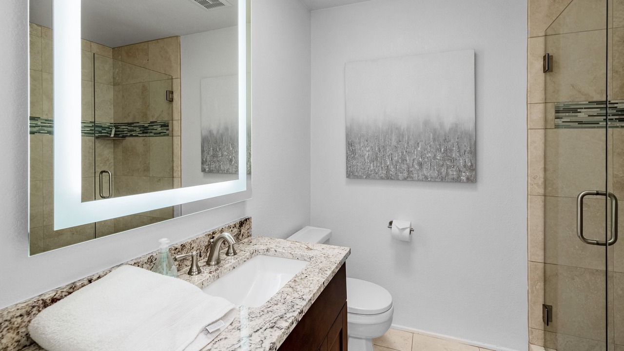 Photo of Bathroom in Biltmore Courts