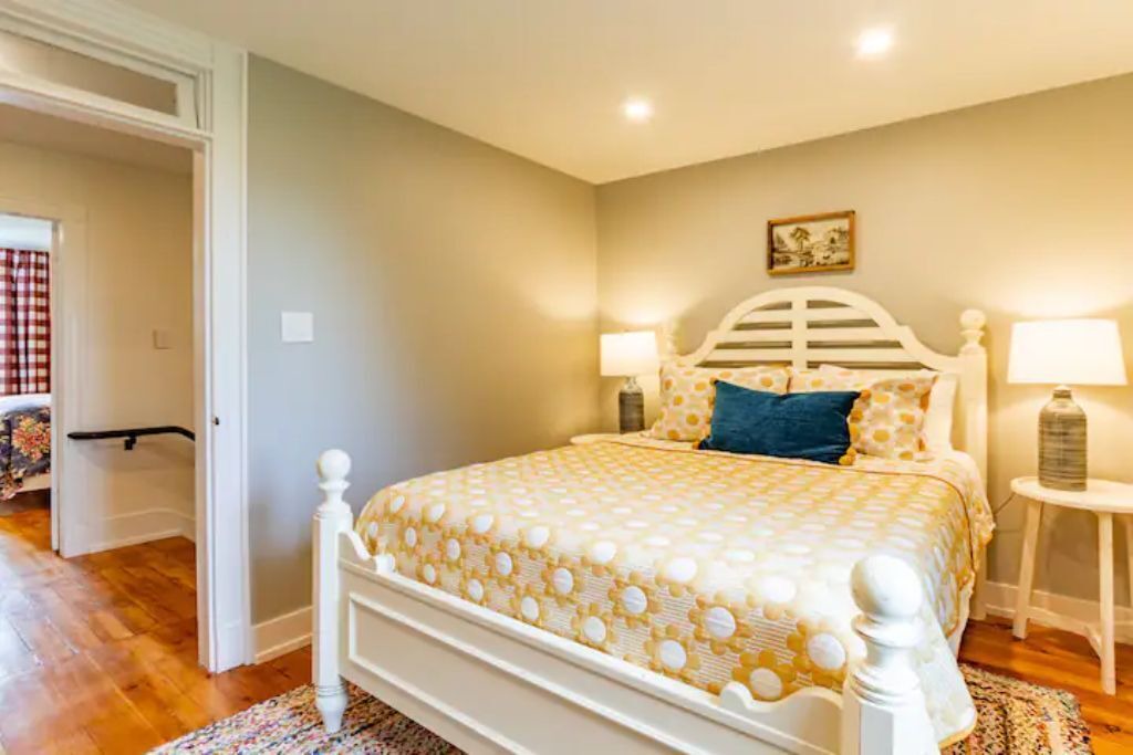 Photo of Bedroom in Zion