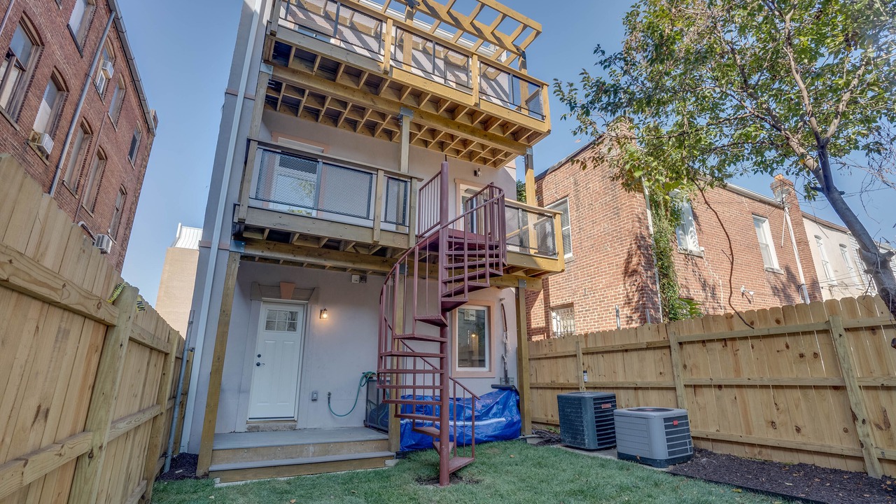 Photo of Outdoor in Truxton Circle