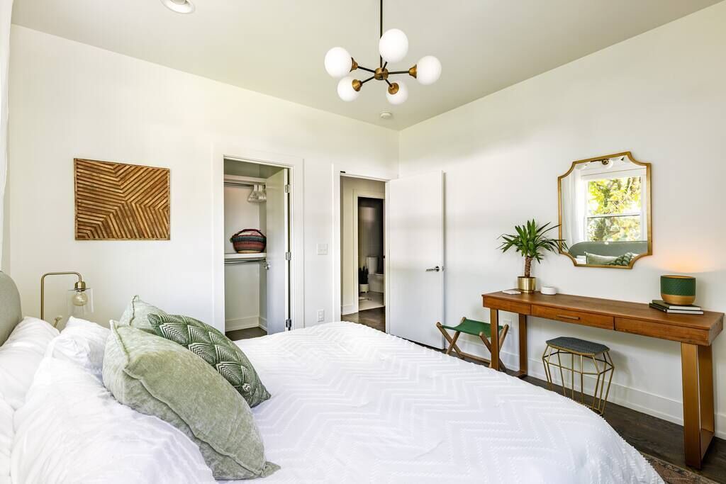 Photo of Bedroom in Shelby Hills