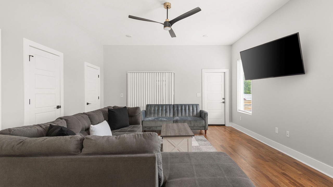 Photo of Livingroom in McFerrin Park