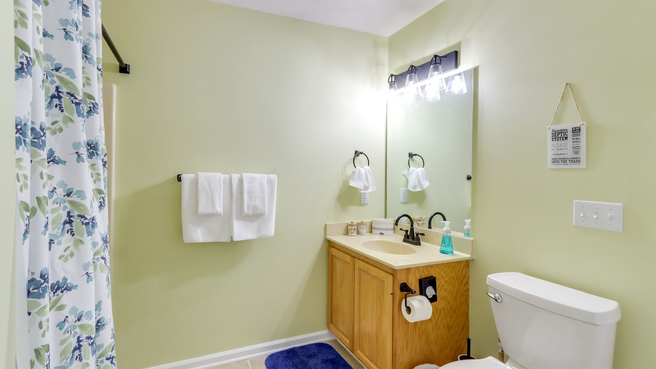 Photo of Bathroom in Murphy