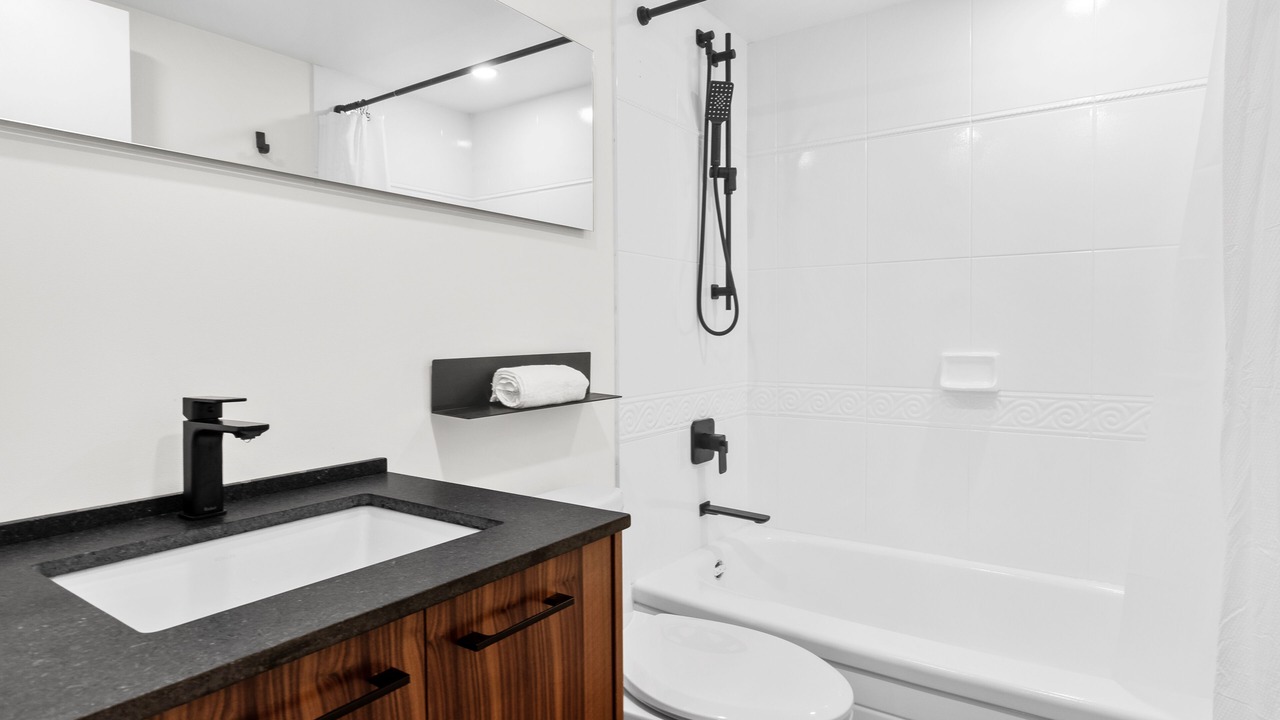 Photo of Bathroom in Coal Harbour