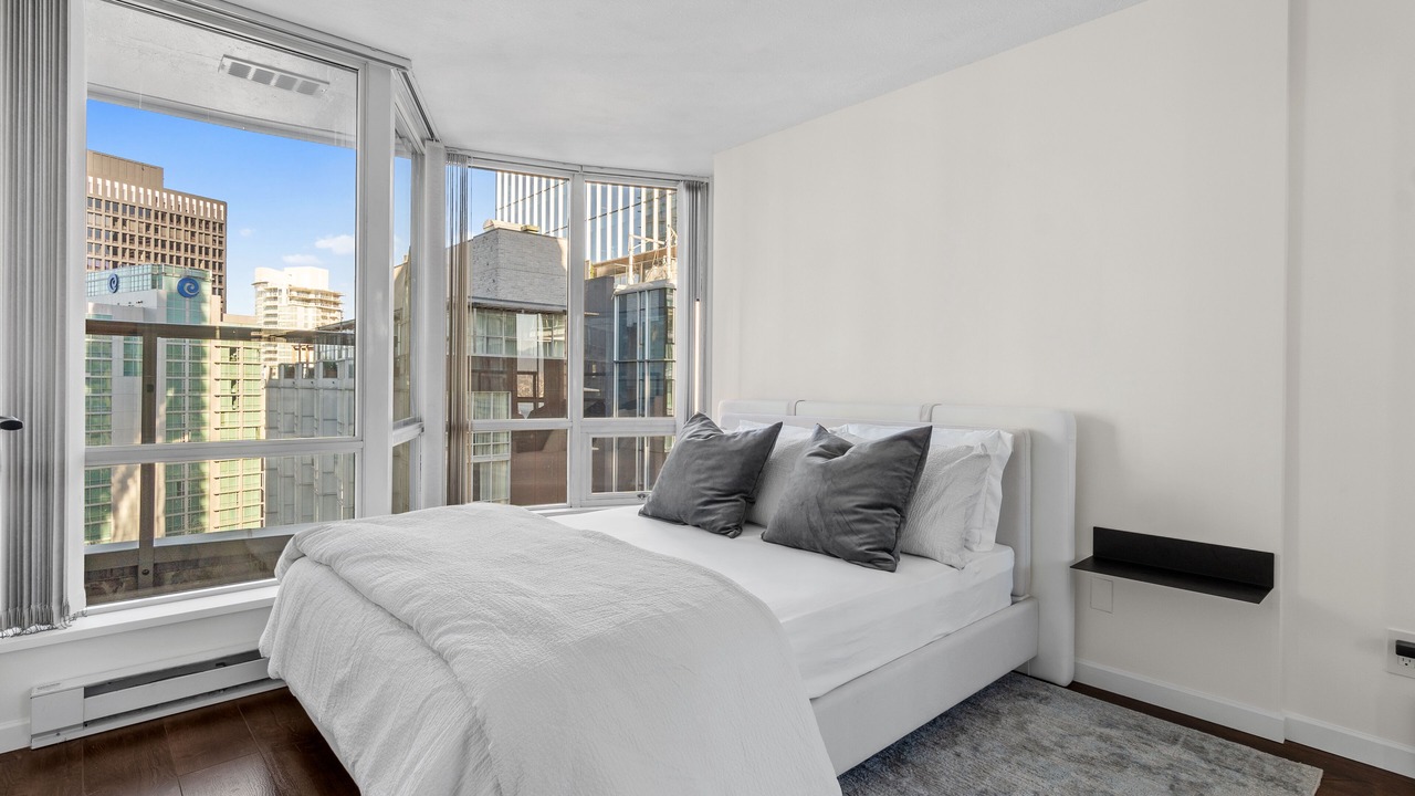Photo of Bedroom in Coal Harbour