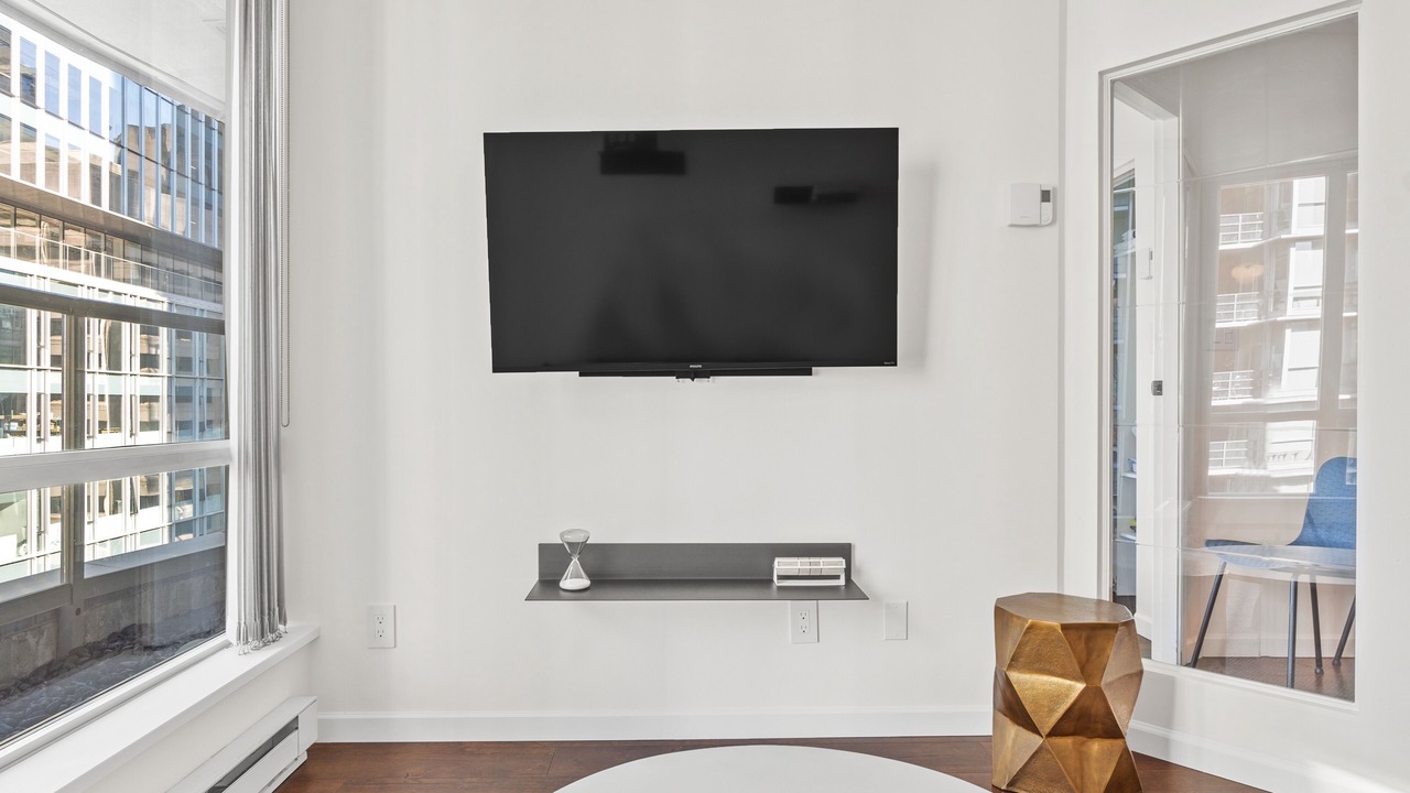 Photo of Livingroom in Coal Harbour