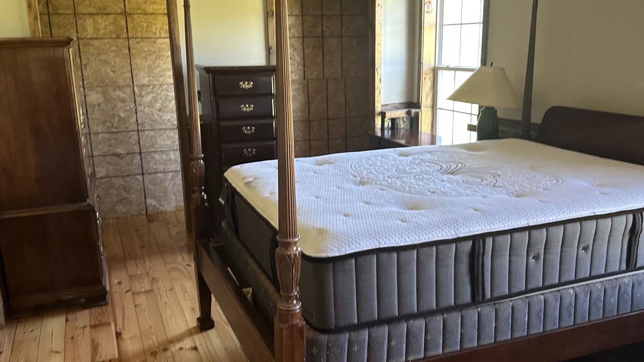 Photo of Bedroom in Dundas