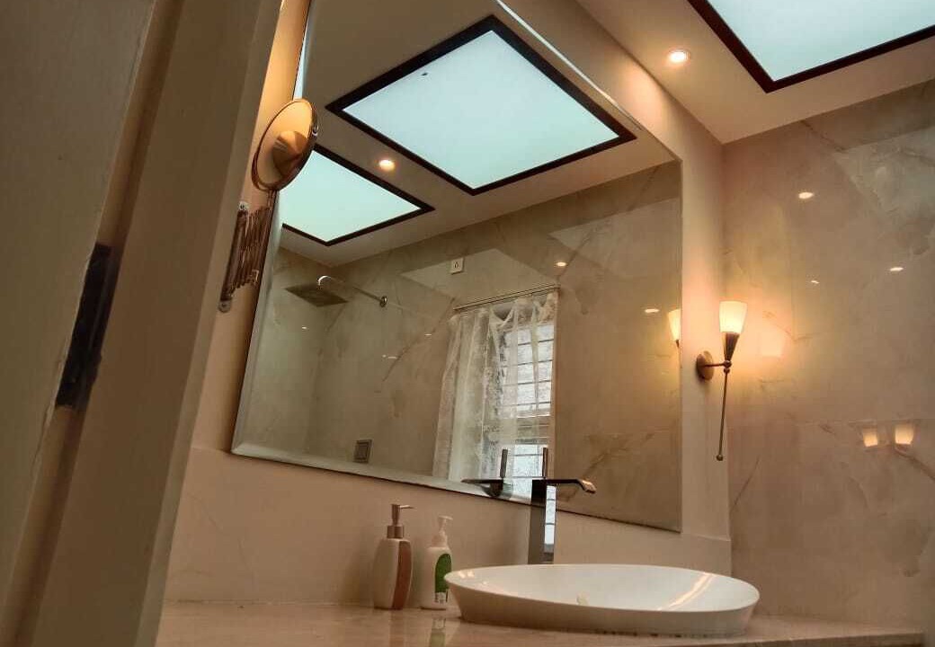 Photo of Bathroom in Agara