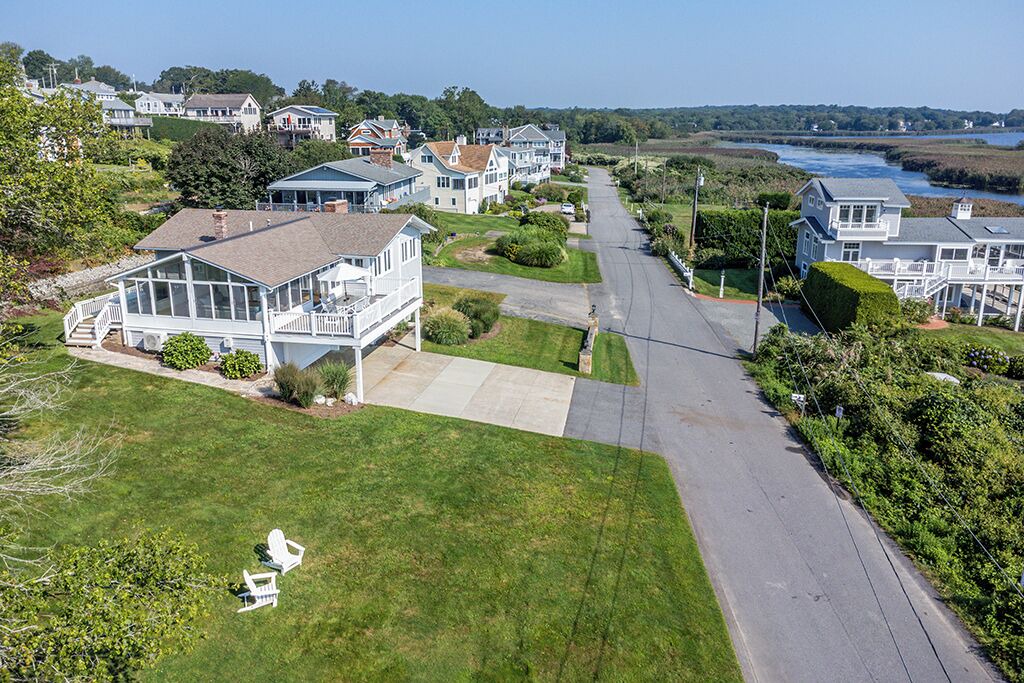 Photo of Others in Bonnet Shores