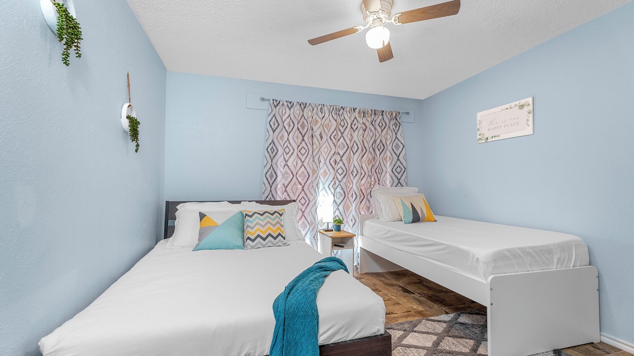 Photo of Bedroom in Garland