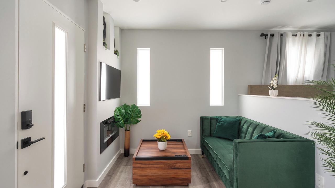 Photo of Livingroom in Del Aire