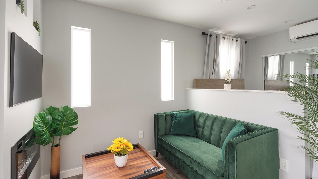 Photo of Livingroom in Del Aire