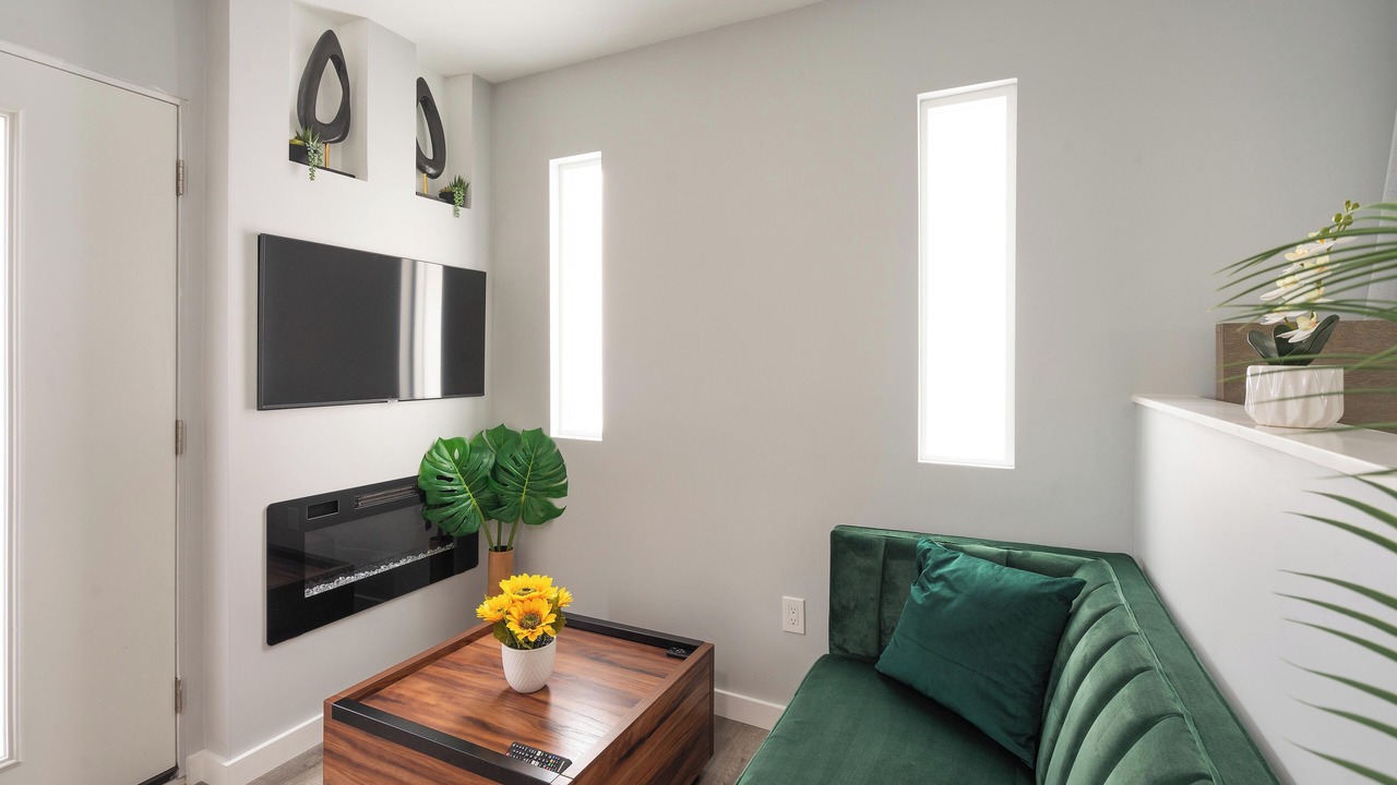 Photo of Livingroom in Del Aire