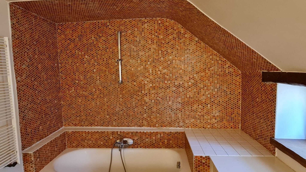 Photo of Bathroom in Locoal-Mendon