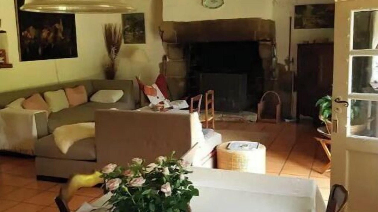 Photo of Livingroom in Locoal-Mendon