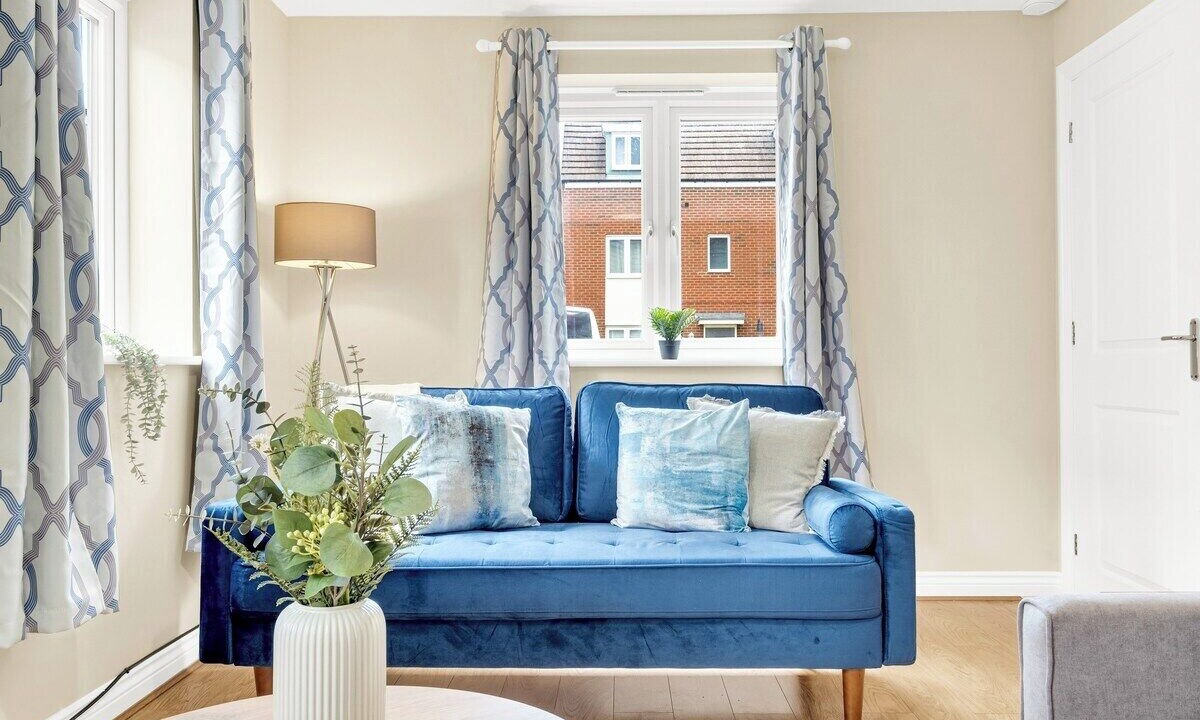 Photo of Livingroom in Newport Pagnell
