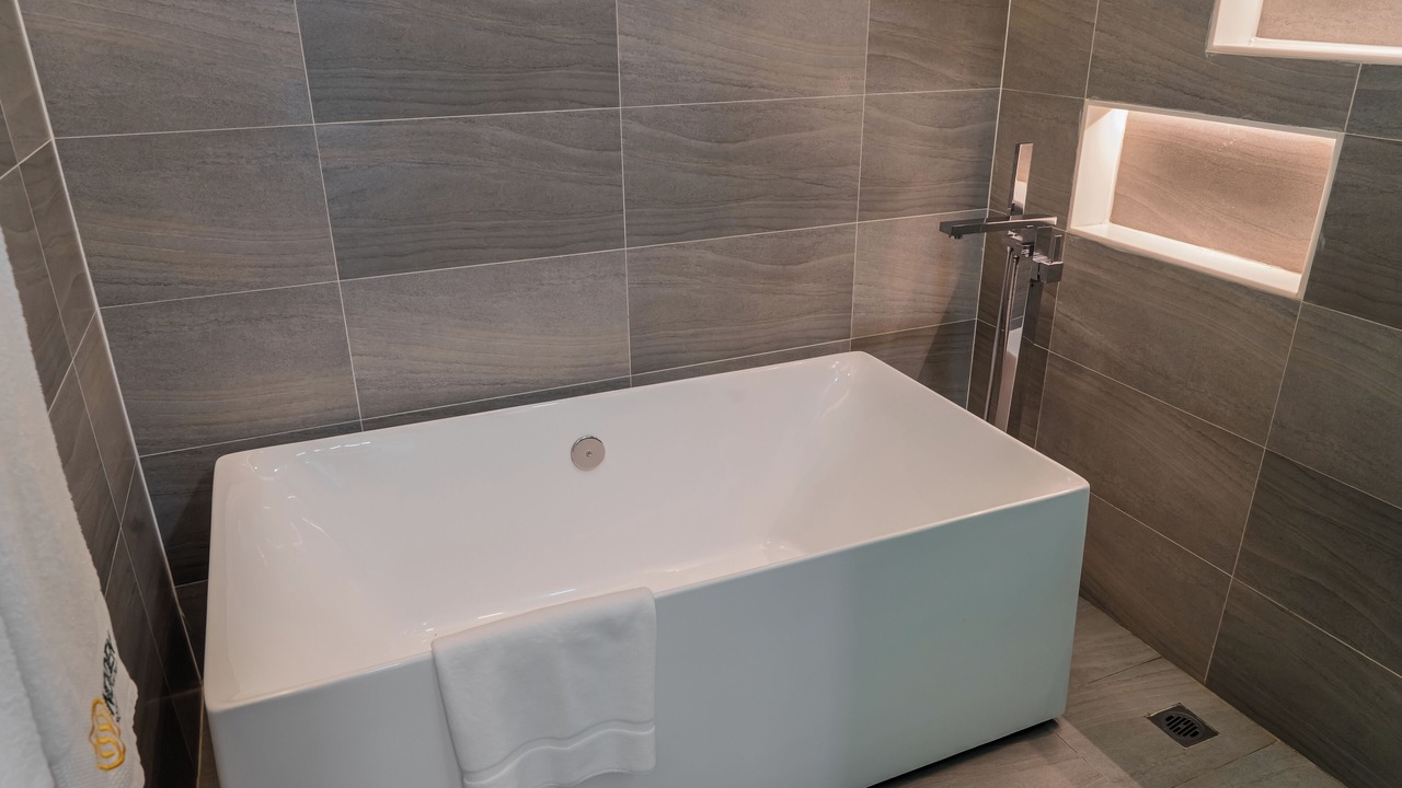 Photo of Bathroom in Chamkar Mon
