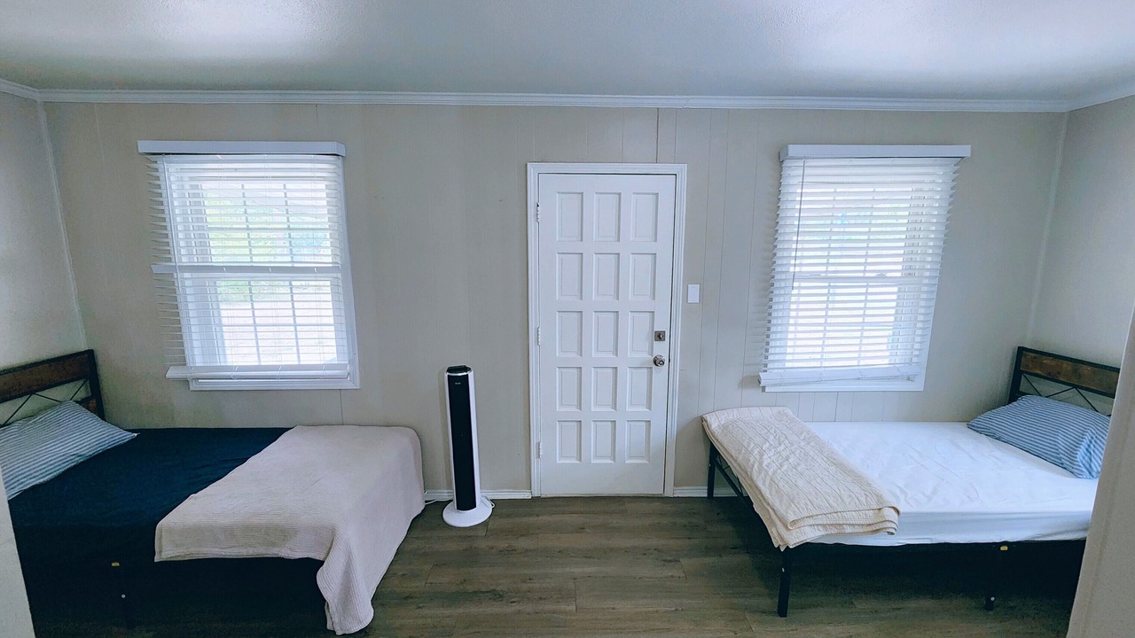 Photo of Bedroom in Central Arlington