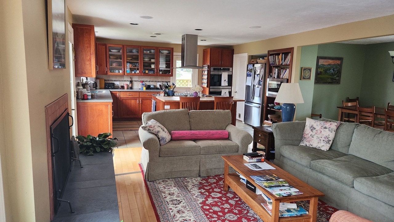 Photo of Livingroom in Blacksburg