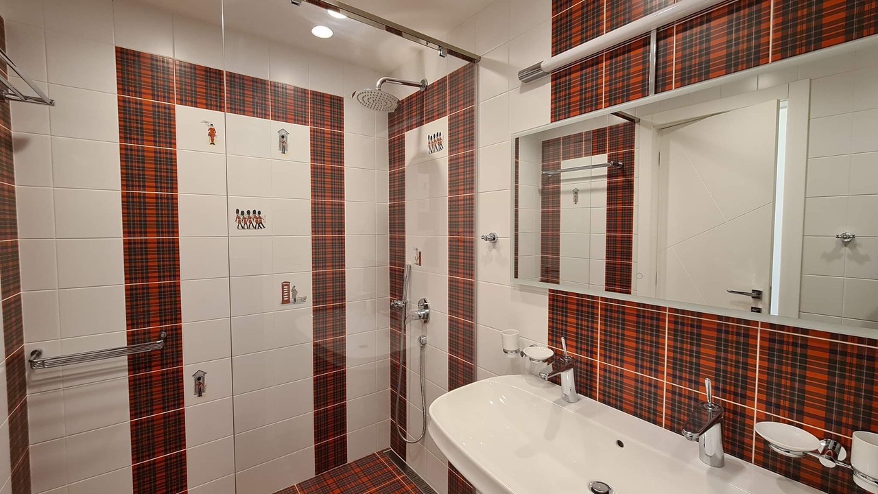 Photo of Bathroom in Kentron