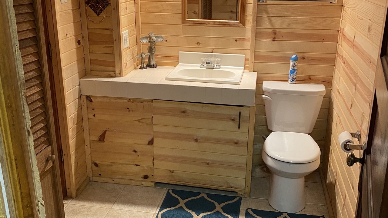 Photo of Bathroom in Crandon