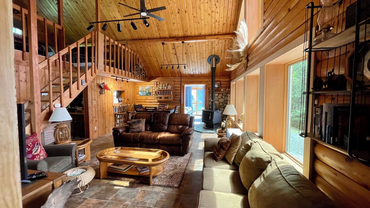 Photo of Livingroom in Cooper Landing