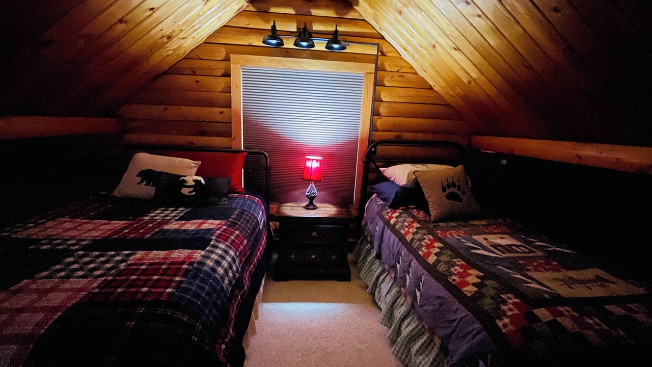 Photo of Bedroom in Cooper Landing