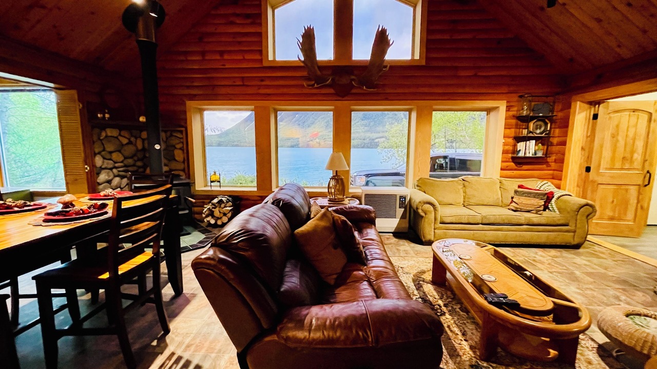 Photo of Livingroom in Cooper Landing