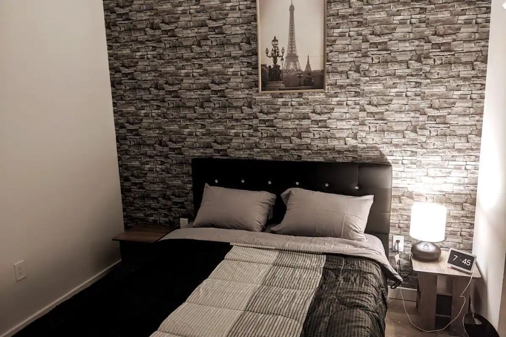 Photo of Bedroom in Downtown