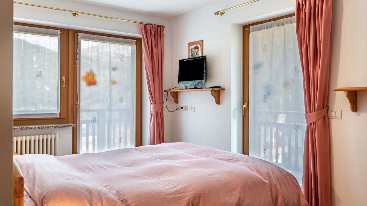 Photo of Bedroom in Alba