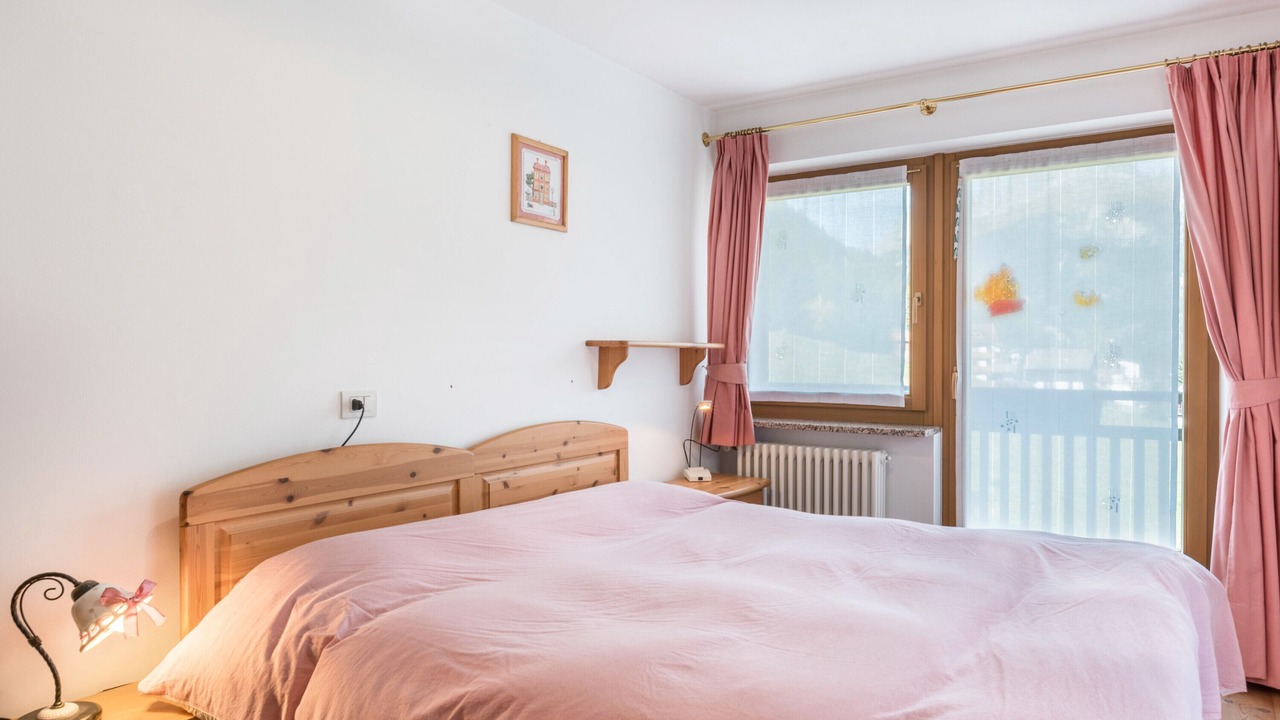 Photo of Bedroom in Alba