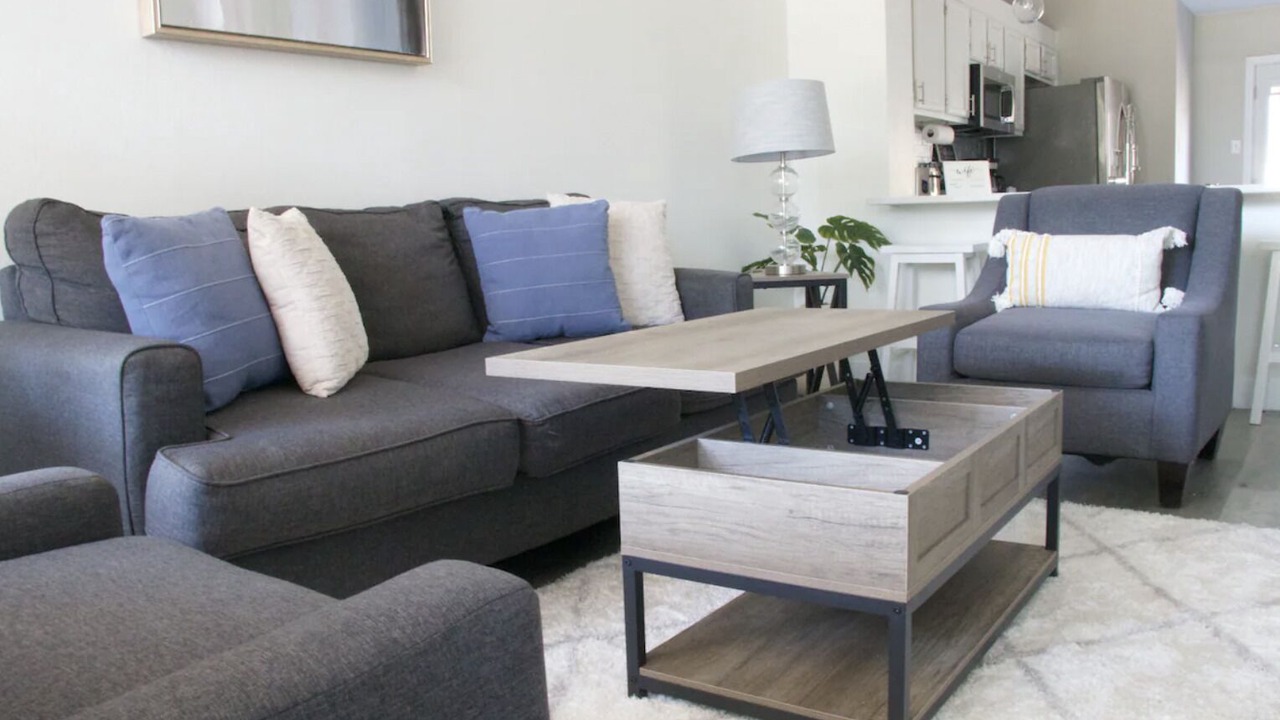 Photo of Livingroom in Euless