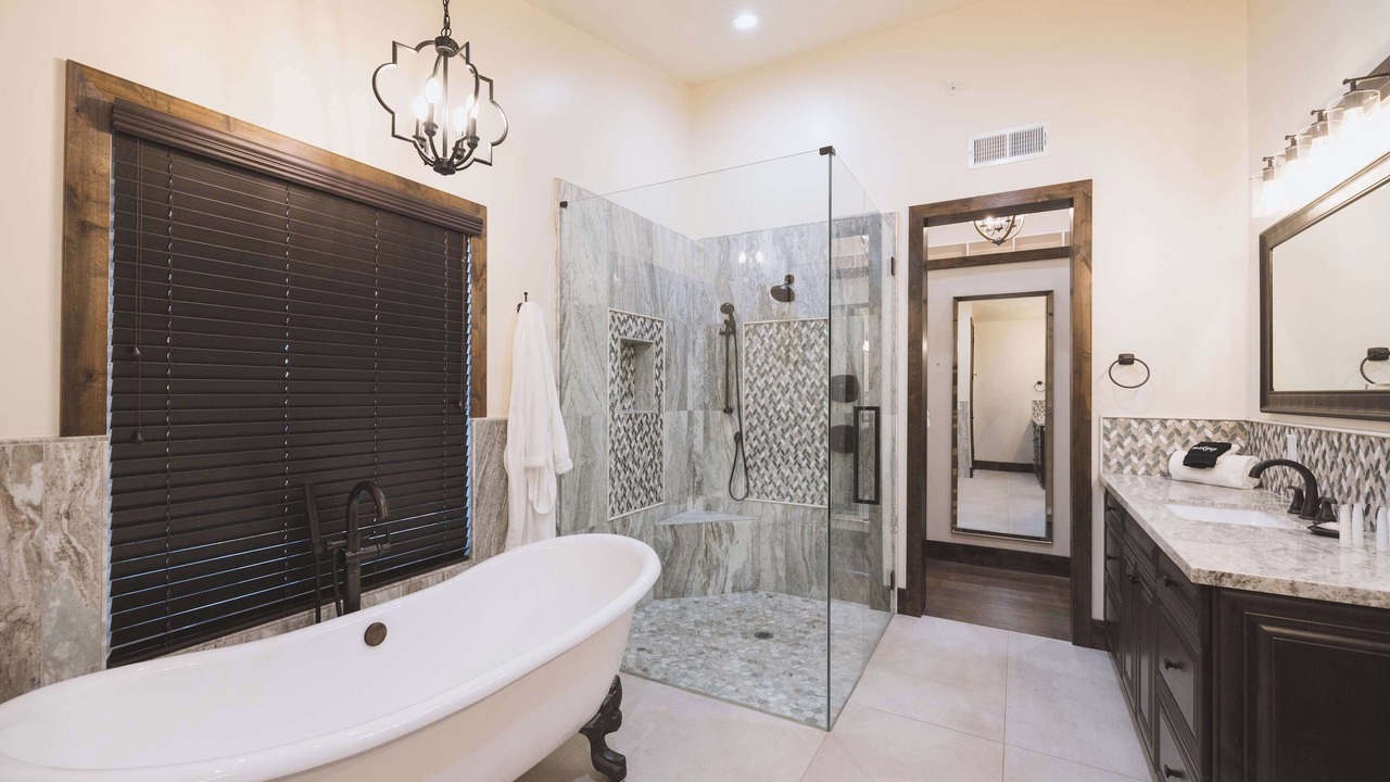 Photo of Bathroom in Paradise Heights