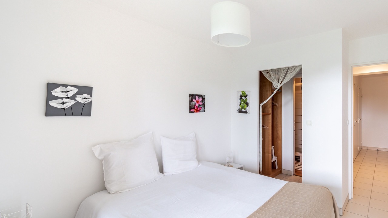 Photo of Bedroom in Sables-d'Or-les-Pins