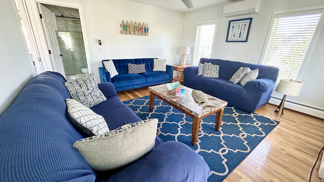 Photo of Livingroom in Point Judith