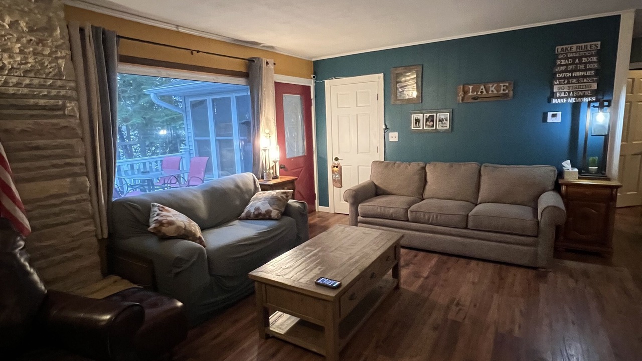 Photo of Livingroom in Lakewood
