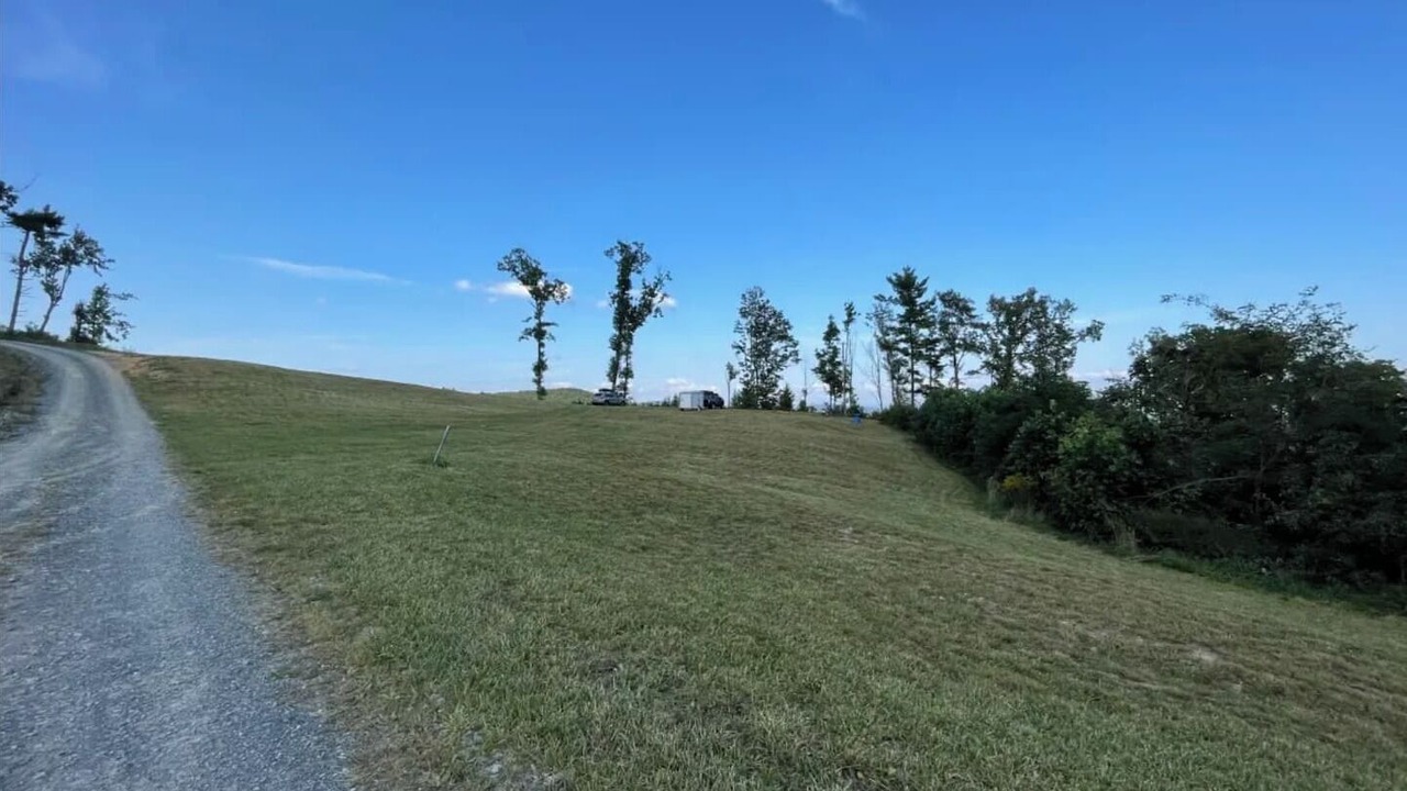 Photo of Others in Cool Ridge