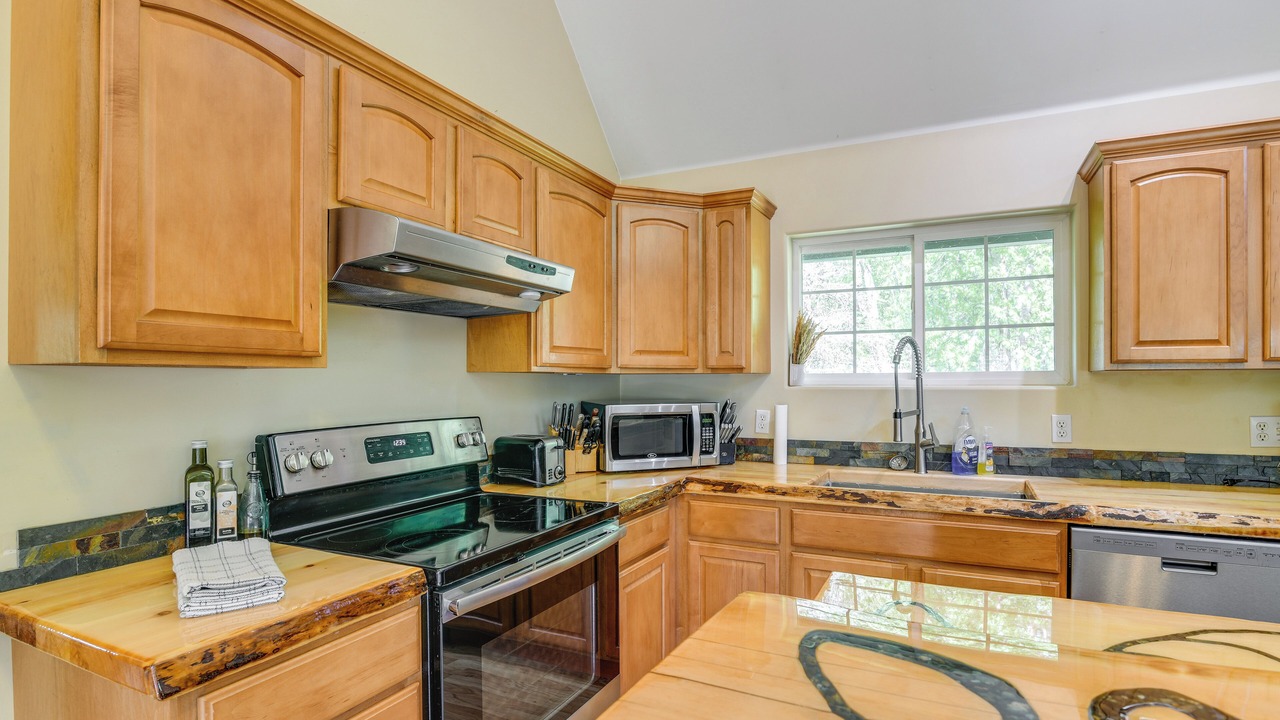 Photo of Kitchen in Lazy Mountain