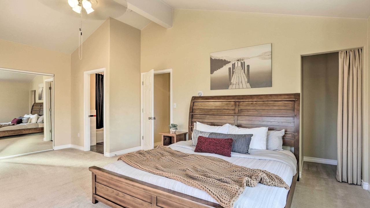 Photo of Bedroom in Lazy Mountain