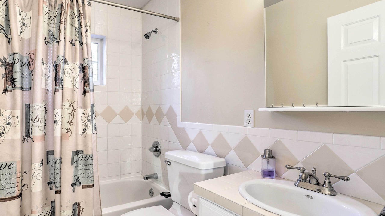 Photo of Bathroom in Lazy Mountain