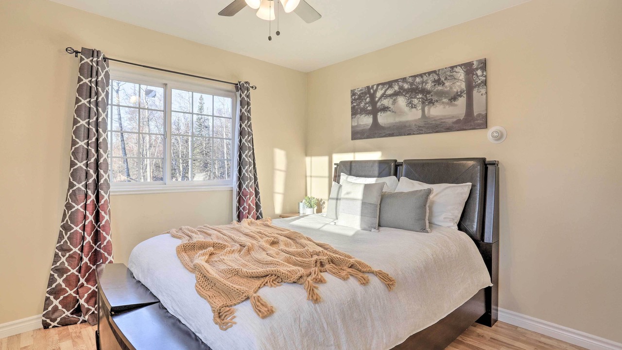 Photo of Bedroom in Lazy Mountain