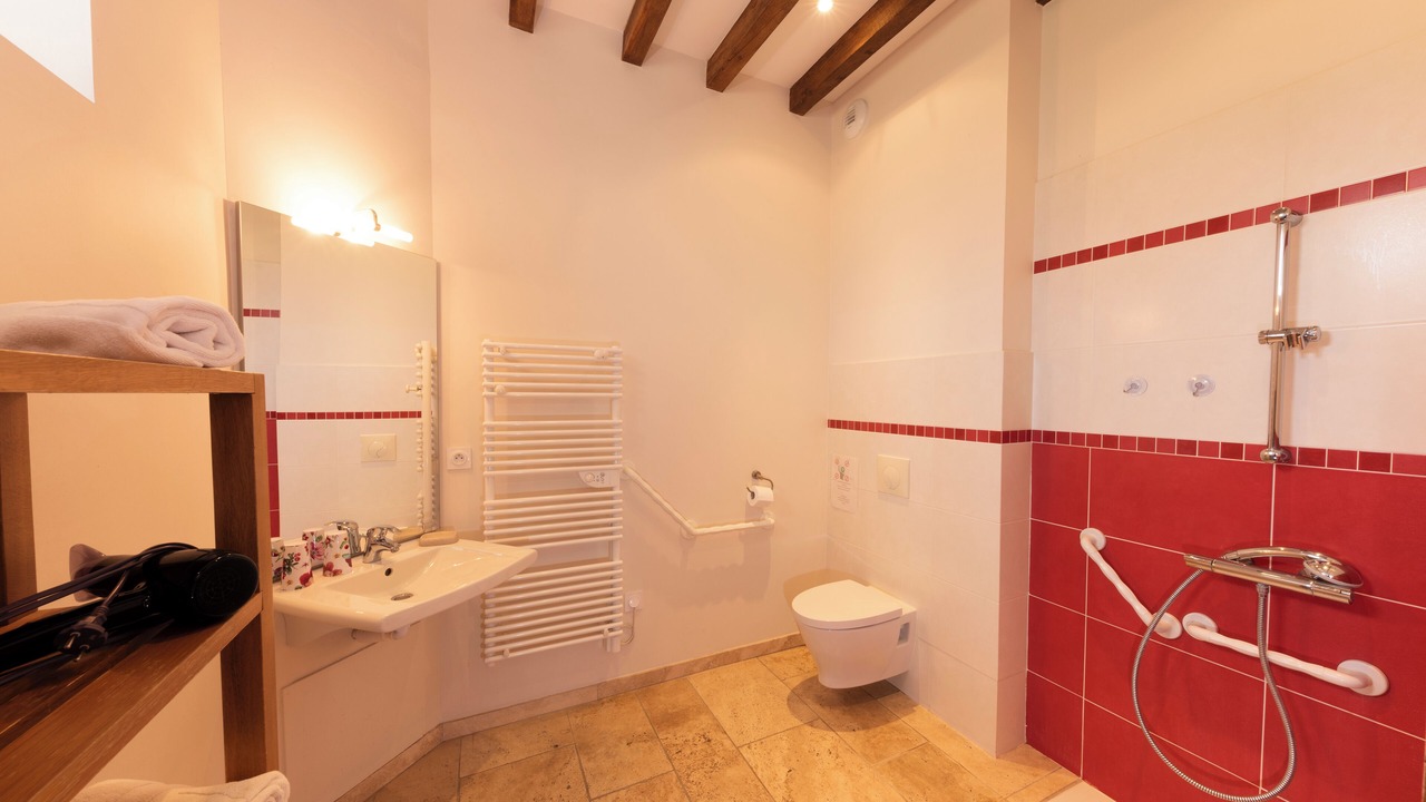Photo of Bathroom in Chemery