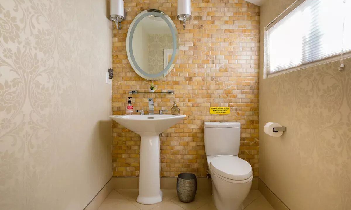 Photo of Bedroom in Tarzana